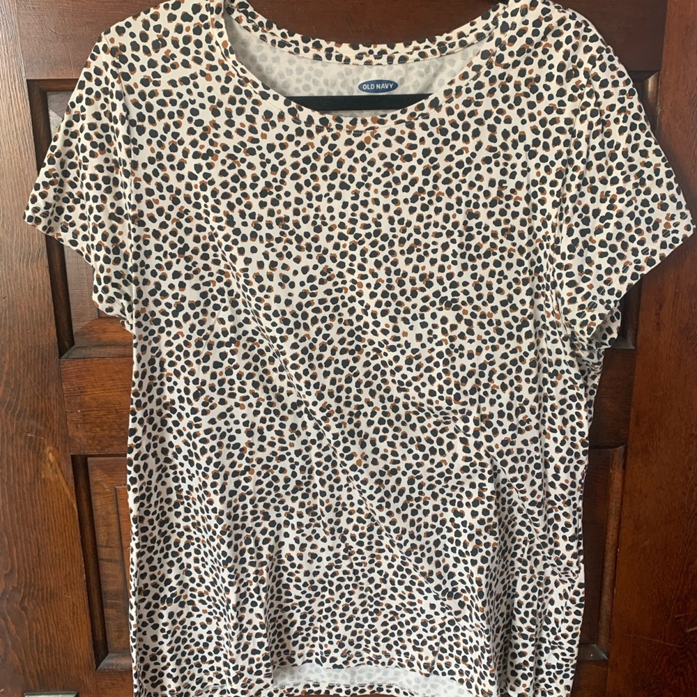 Old Navy Tshirt